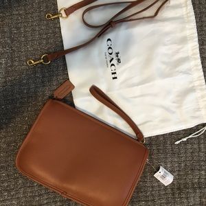 NWT COACH Quinn crossbody online exclusive color brown